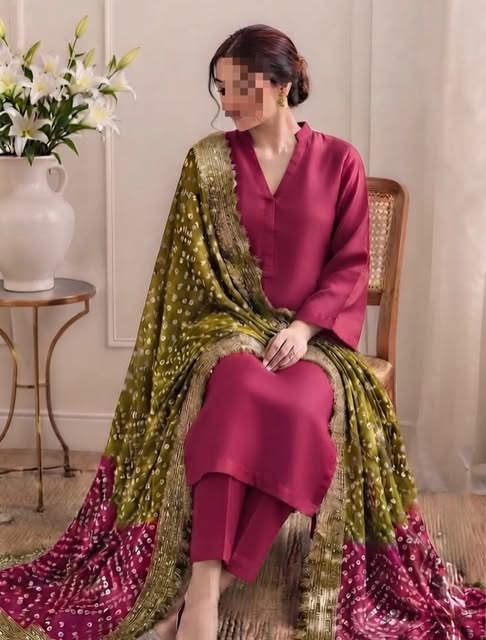Magenta Kurta Set with Bandhani Dupatta
